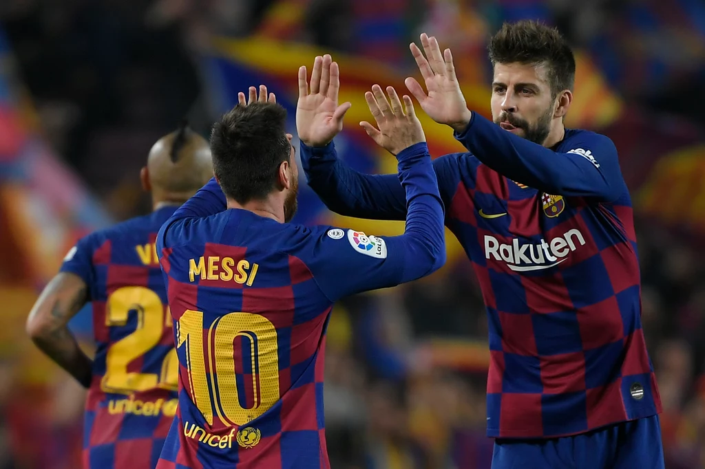 Gerard Pique i Leo Messi. Mają dużo do powiedzenia na boisku, ale też poza nim.