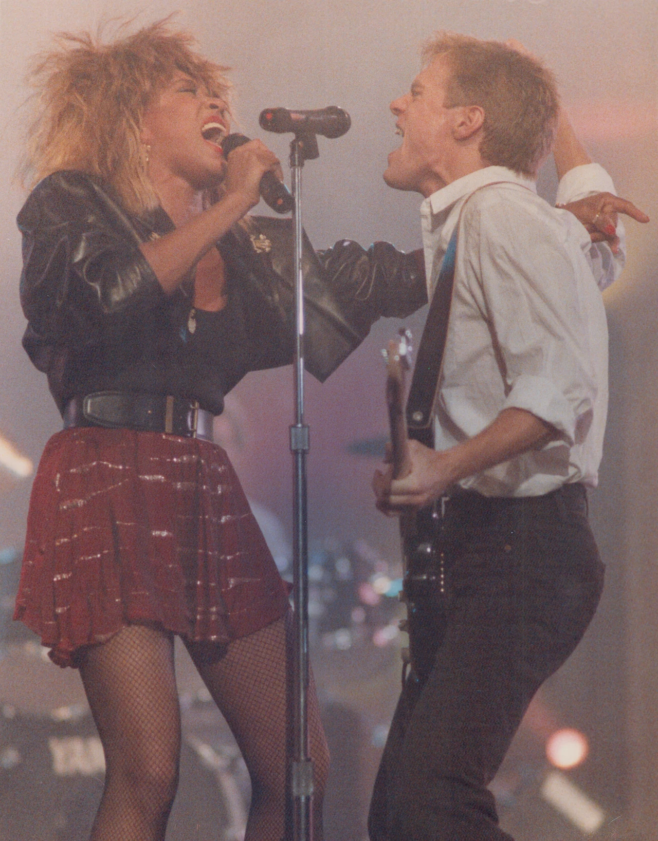 W 1985 r. Bryan Adams zaśpiewał w duecie z Tiną Turner piosenkę "It's Only Love". "To było coś niesamowitego. Kiedy byłem nastolatkiem chodziłem ją oglądać w klubach, jeszcze zanim osiągnęła wielki sukces. Wspaniale było ją wówczas oglądać" - entuzjazmował się jeszcze po latach Bryan Adams. Rockowy utwór został wydany jako szósty, ostatni singel z płyty "Reckless" Adamsa, ale nagranie trafiło również na koncertowy album "Tina Live in Europe", a także na składankowe wydawnictwa obu artystów: "Anthology" Adamsa i "All the Best" Tiny Turner. W 1985 r. Bryan Adams zaśpiewał w duecie z Tiną Turner piosenkę "It's Only Love". "To było coś niesamowitego. Kiedy byłem nastolatkiem chodziłem ją oglądać w klubach, jeszcze zanim osiągnęła wielki sukces. Wspaniale było ją wówczas oglądać" - entuzjazmował się jeszcze po latach Bryan Adams. Rockowy utwór został wydany jako szósty, ostatni singel z płyty "Reckless" Adamsa, ale nagranie trafiło również na koncertowy album "Tina Live in Europe", a także na składankowe wydawnictwa obu artystów: "Anthology" Adamsa i "All the Best" Tiny Turner.