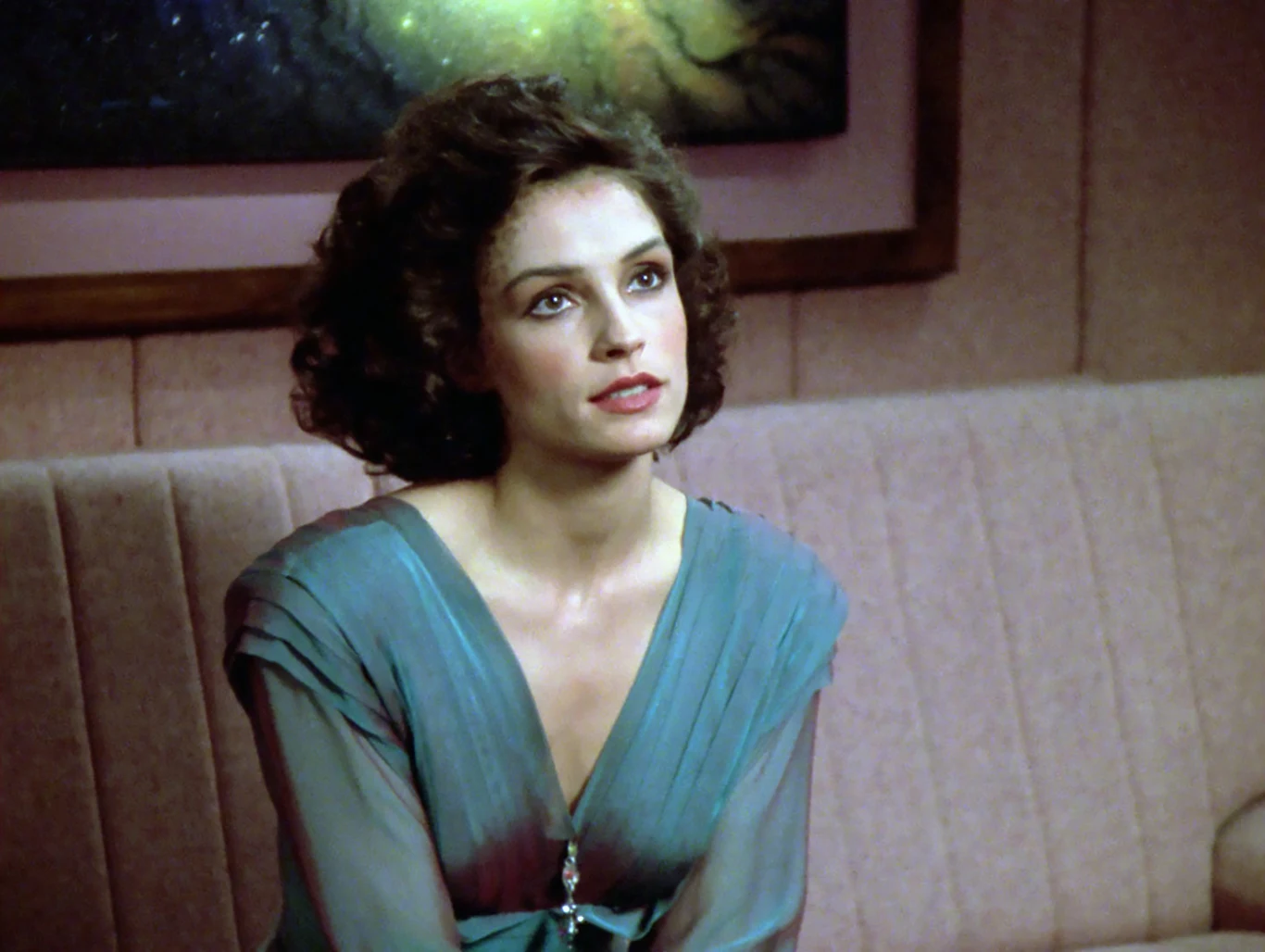 Pierwszą rolą początkującej aktorki był występ w jednym odcinku serialu "Star Trek: Następne pokolenie" (1992), gdzie wcieliła się w postać Kamali. W tym samym roku zaoferowano jej występ w innej telewizyjnej produkcji "Star Trek: Stacja kosmiczna" (jako Jadzia Dax), ale Janssen odrzuciła tę ofertę, chcąc skoncentrować się na kinowej karierze.