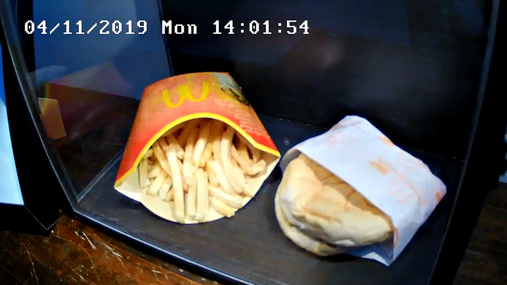 Ostatni islandzki burger z McDonald's wciąż wyglądał tak, jakby nadawał się do spożycia