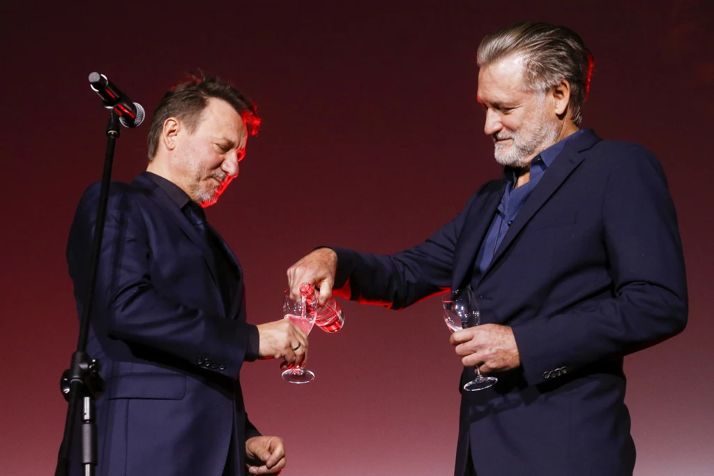 Bill Pullman, Robert Więckiewicz