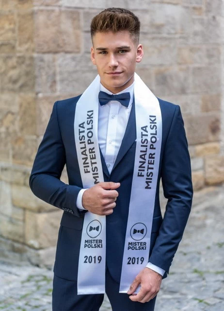 Konrad Nastaziak, 19 lat, Żyrardów Z wykształcenia i miłości do samochodów sportowych - mechanik i elektromechanik pojazdów samochodowych. W przyszłym roku planuję rozpocząć studia związane ze sportowym tuningiem samochodów. Jestem prawdziwym pasjonatem motoryzacji i sportów motorowych. Uwielbiam czuć adrenalinę. Jazda ekstremalna w ciężkich warunkach to coś, co sprawia mi ogromną przyjemność. Nie są mi straszne też pojazdy terenowe. Off-road, wiatr we włosach i ryk silnika daje mi poczucie wolności i spełnienia. Marzę o zdobyciu licencji kierowcy rajdowego i udziale w Rajdzie Dakar. Konrad Nastaziak, 19 lat, Żyrardów Z wykształcenia i miłości do samochodów sportowych - mechanik i elektromechanik pojazdów samochodowych. W przyszłym roku planuję rozpocząć studia związane ze sportowym tuningiem samochodów. Jestem prawdziwym pasjonatem motoryzacji i sportów motorowych. Uwielbiam czuć adrenalinę. Jazda ekstremalna w ciężkich warunkach to coś, co sprawia mi ogromną przyjemność. Nie są mi straszne też pojazdy terenowe. Off-road, wiatr we włosach i ryk silnika daje mi poczucie wolności i spełnienia. Marzę o zdobyciu licencji kierowcy rajdowego i udziale w Rajdzie Dakar.