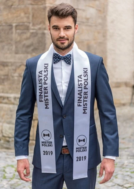 Dariusz Tkaczuk, 29 lat, Wrocław Profesjonalnie gram w siatkówkę plażową, halową oraz na śniegu. Jestem też instruktorem snowboardu. Dariusz Tkaczuk, 29 lat, Wrocław Profesjonalnie gram w siatkówkę plażową, halową oraz na śniegu. Jestem też instruktorem snowboardu.