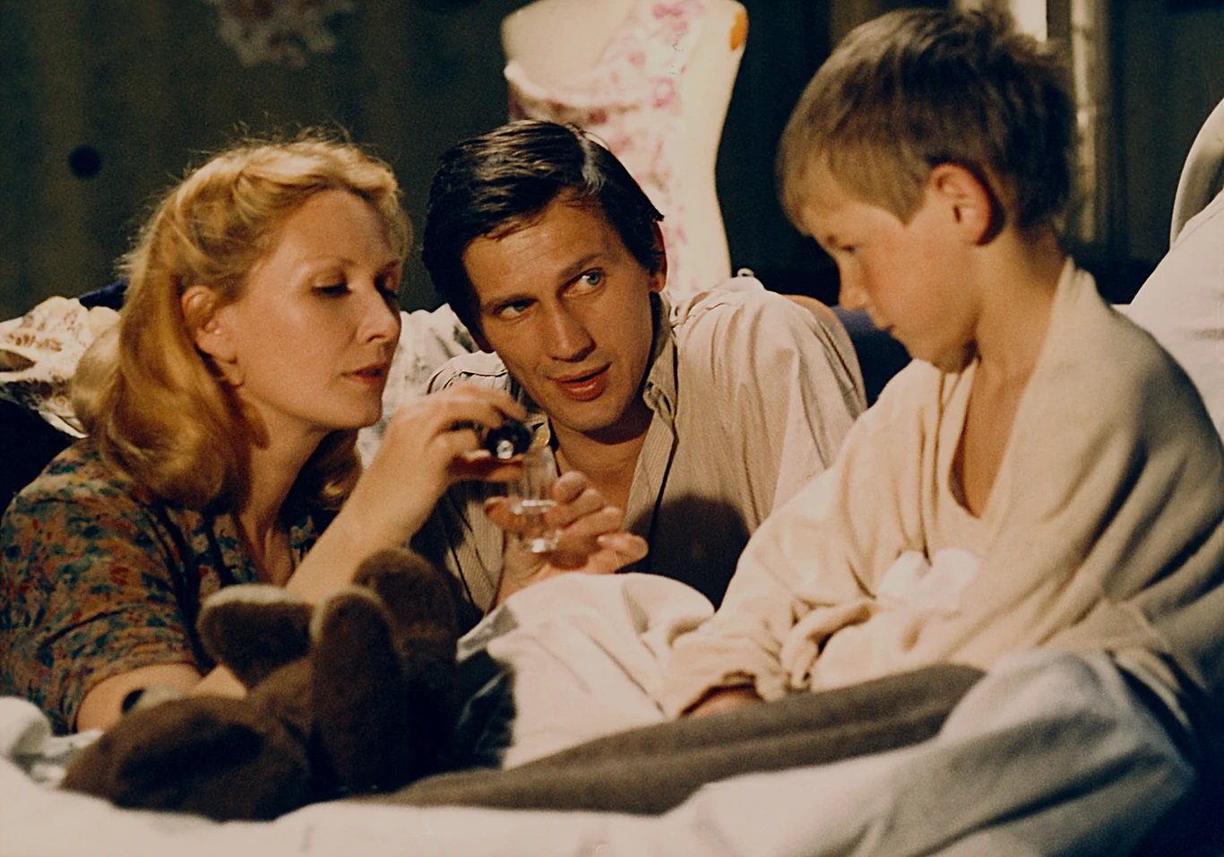 Barbara Sołtysik i Jan Englert w serialu "Dom"