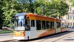 Zaświadczenie wydawane na czas oczekiwania przez ucznia na legitymację zwykle nie jest honorowane przez transport publiczny