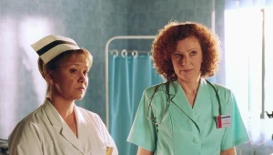 Renata Berger (z prawej) to jedyna osoba z obecnej obsady, która związana jest z "Na dobre i na złe" od samego początku