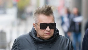 Muniek Staszczyk przed studiem "Dzień dobry TVN"