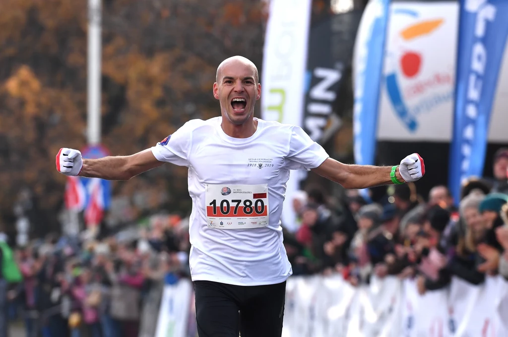 Zwycięzcą 31. Biegu Niepodległości w stolicy został reprezentujący Wojsko Polskie Arkadiusz Gardzielewski Zwycięzcą 31. Biegu Niepodległości w stolicy został reprezentujący Wojsko Polskie Arkadiusz Gardzielewski