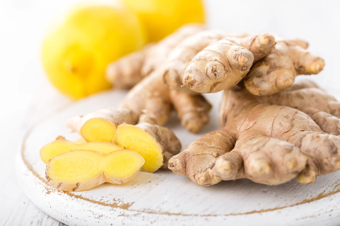 Imbir działa przeciwzapalnie, przeciwbakteryjnie i przeciwwirusowo