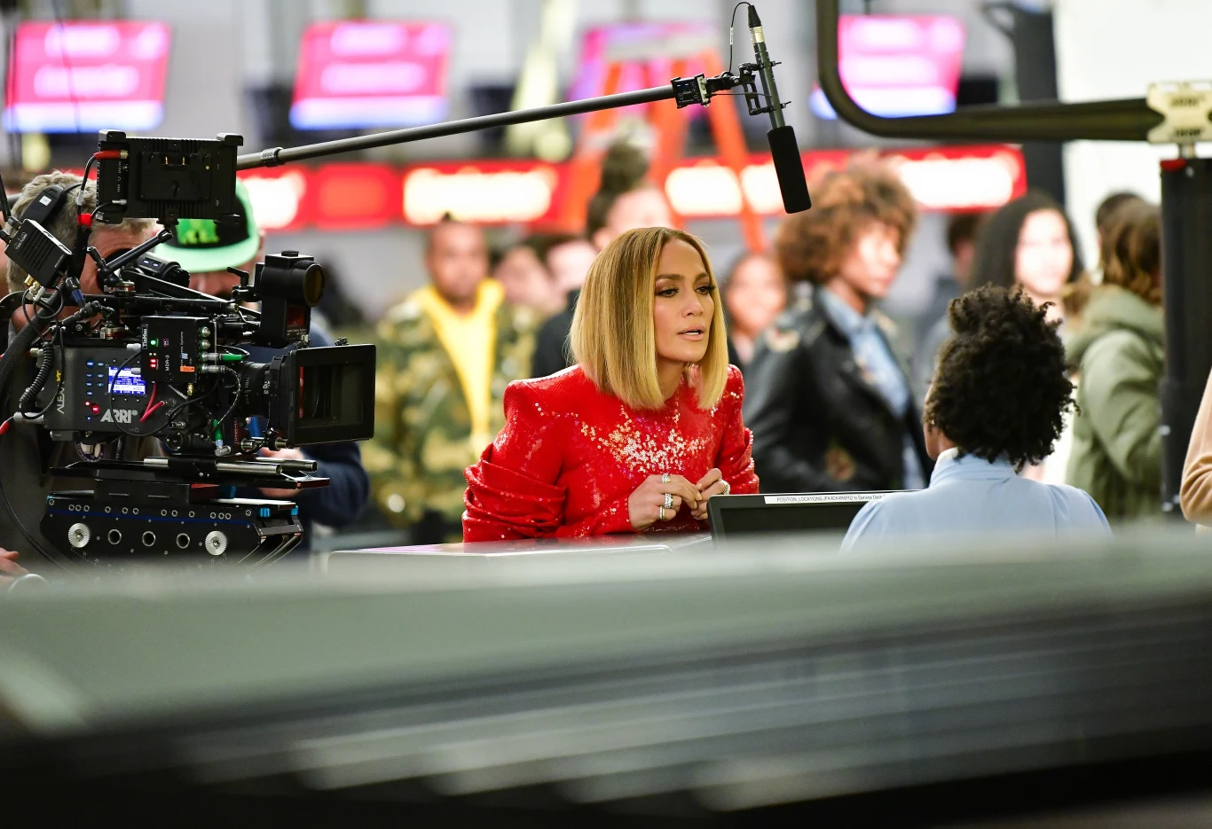 Zobacz zdjęcia Jennifer Lopez z planu filmu "Marry Me" Zobacz zdjęcia Jennifer Lopez z planu filmu "Marry Me"