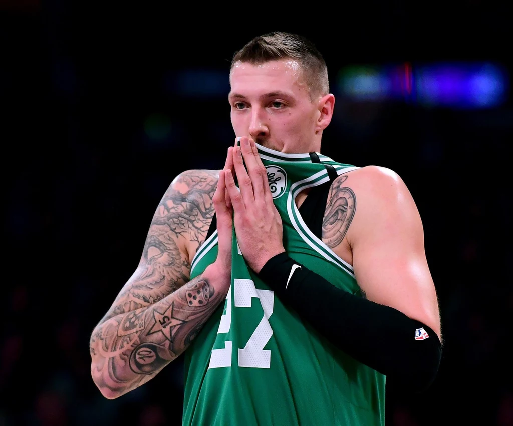 Daniel Theis z Boston Celtics Daniel Theis z Boston Celtics
