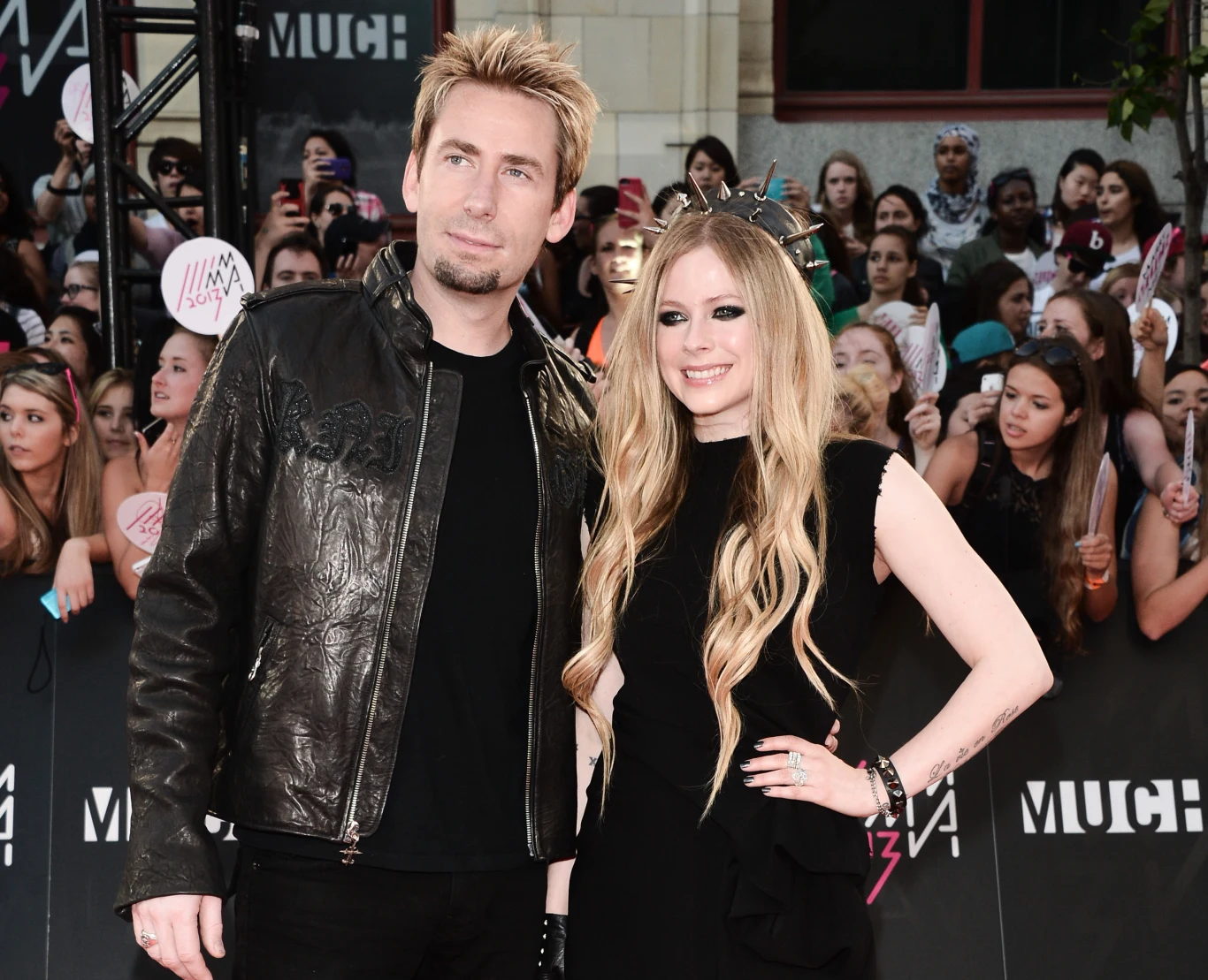 Od 2013 roku wokalista był żonaty z piosenkarką Avril Lavigne. Poznali się podczas nagrywania piątej płyty wokalistki, na początku 2012 roku. Po kilku miesiącach byli zaręczeni. Ślub odbył się w zamku Château La Napoule na południu Francji. Zaledwie dwa lata później Lavigne wniosła pozew o rozwód. 