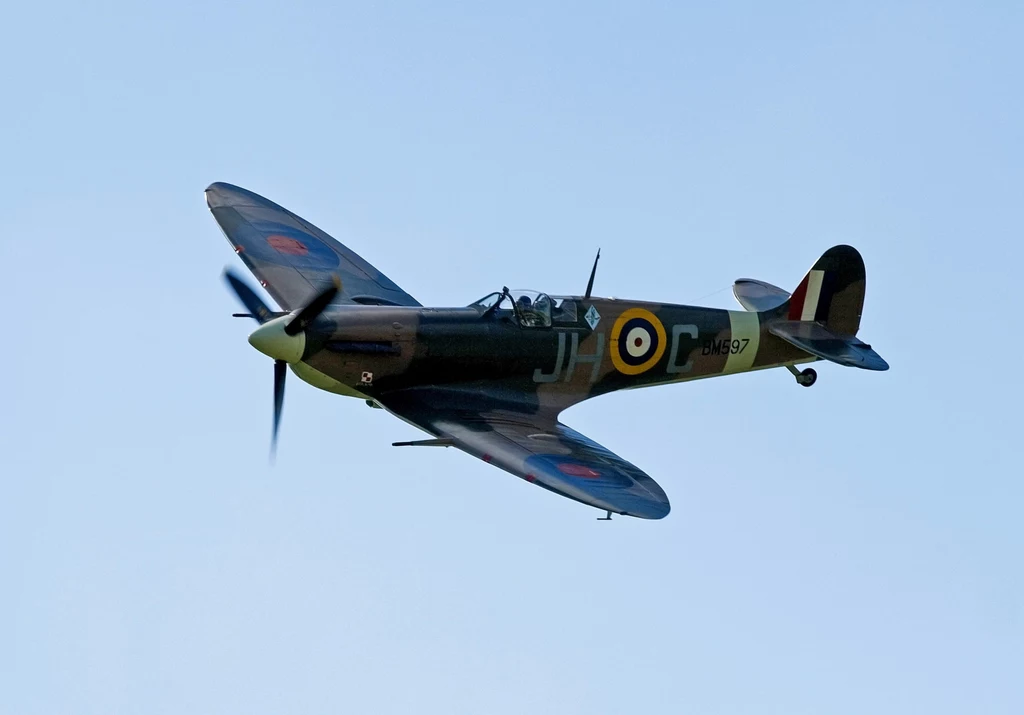 Nad Northolt często pojawiał się spitfire w barwach 317 Dywizjonu Wileńskiego