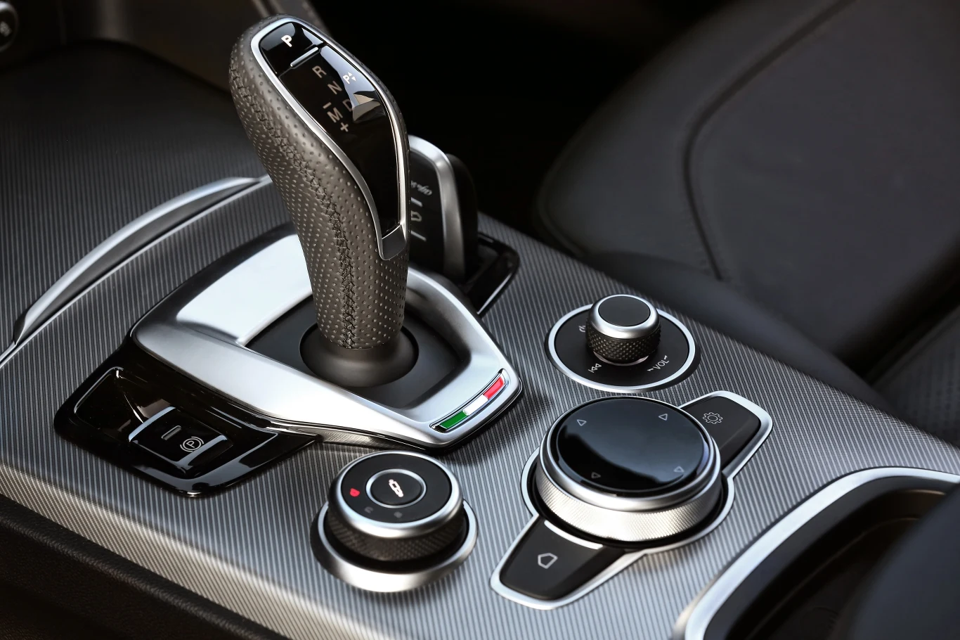 Alfa Romeo Stelvio 2020