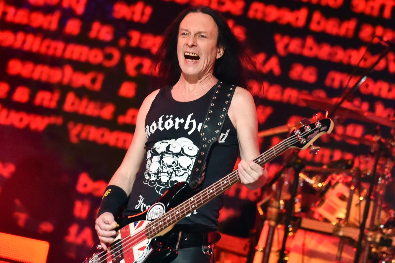 Titus jest liderem zespołu Acid Drinkers Titus jest liderem zespołu Acid Drinkers