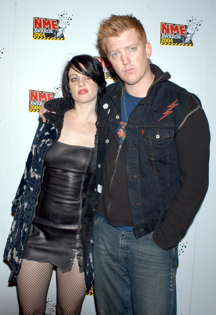 Brody Dalle i Josh Homme w 2004 r.