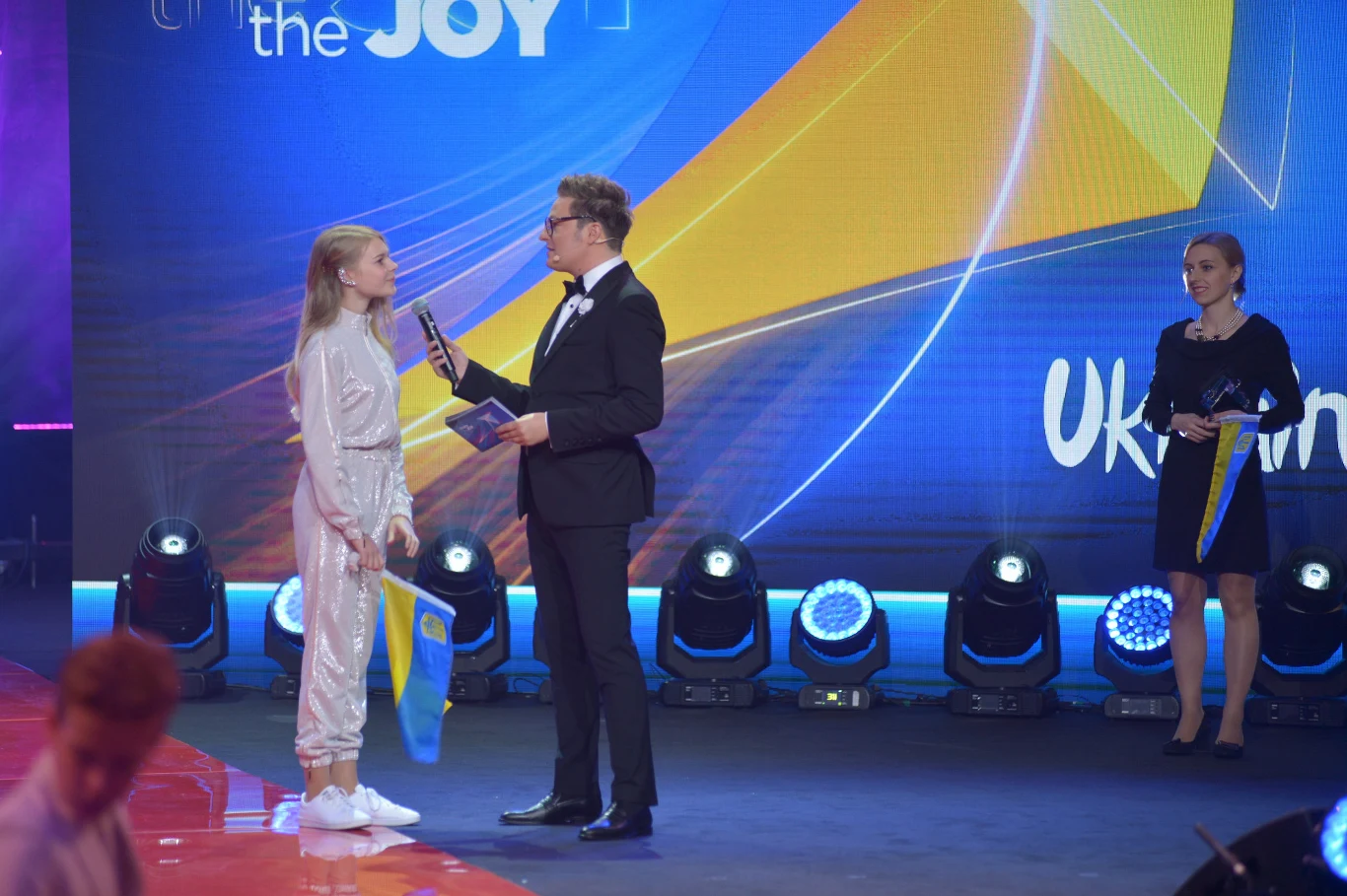 Mateusz Szymkowiak i przedstawicielka Ukrainy