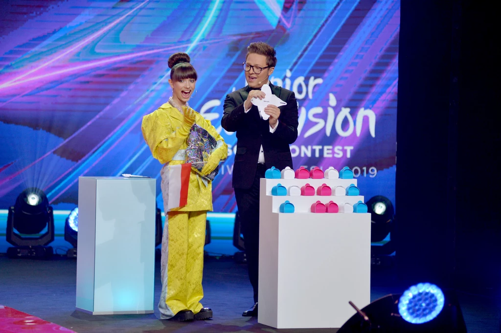 Viki Gabor i Mateusz Szymkowiak podczas ceremonii otwarcia Eurowizji Junior 2019 w Katowicach