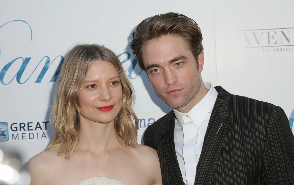 Mia Wasikowska i Robert Pattinson na premierze filmu "Damulka"