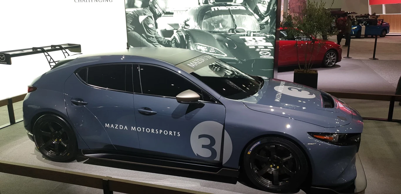 Mazda 3 TCR