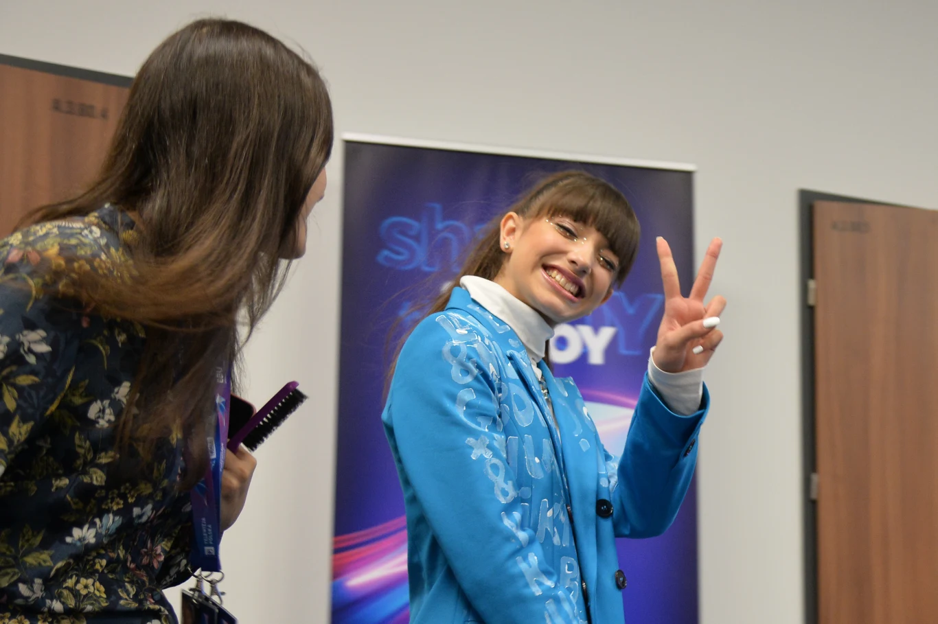 Viki Gabor za kulisami Eurowizji Junior 2019 Viki Gabor za kulisami Eurowizji Junior 2019