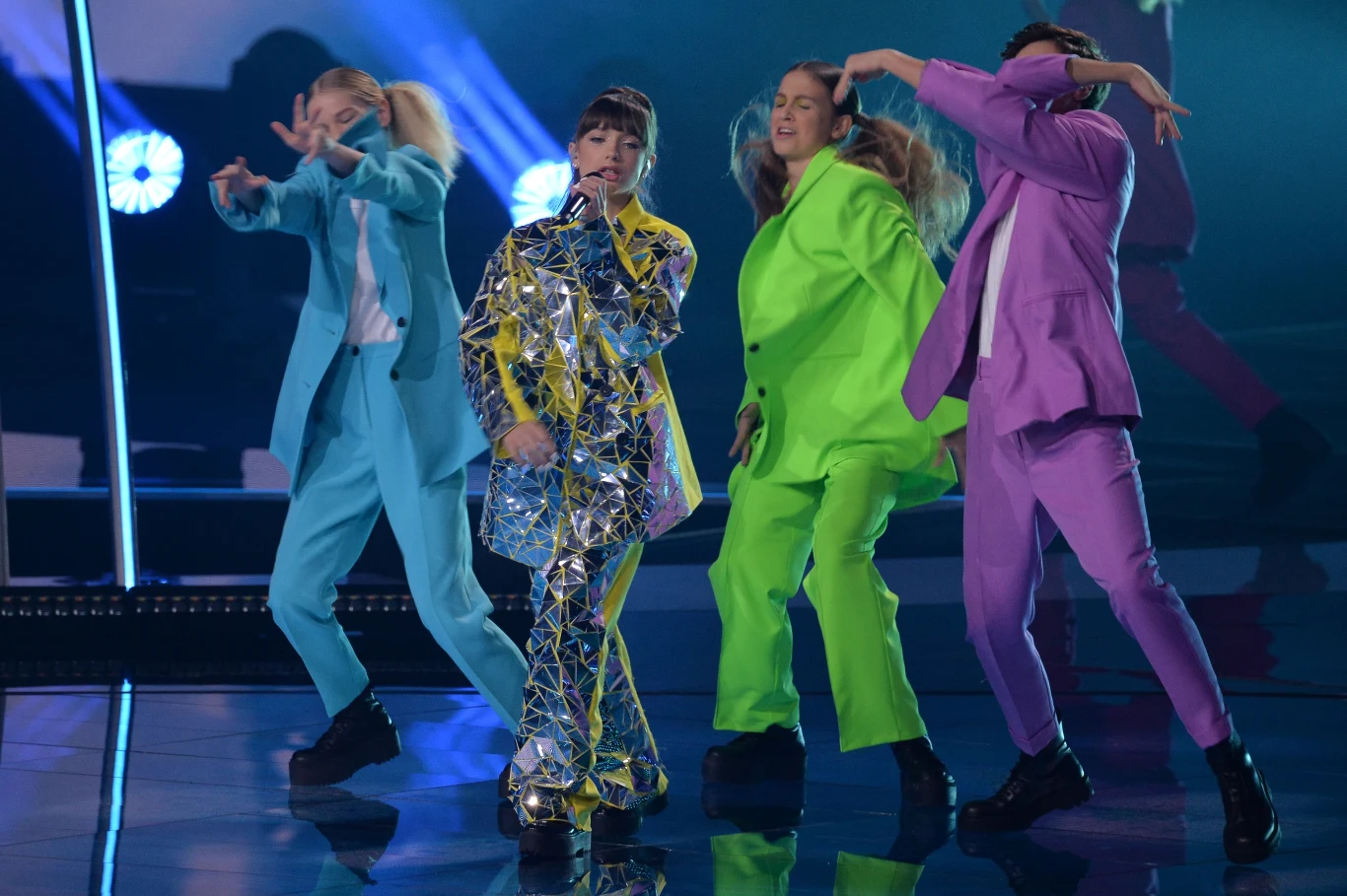 Głosowanie na oficjalnej stronie Eurowizji Junior ruszyło w piątek 22 listopada o godz. 20 i potrwa aż do końca wielkiego finału - 24 listopada. W pierwszym etapie, żeby zagłosować, należy zobaczyć występy z prób. Żeby głos był ważny, należy wybrać minimum trzy piosenki (maksimum pięć). Głosowanie na oficjalnej stronie Eurowizji Junior ruszyło w piątek 22 listopada o godz. 20 i potrwa aż do końca wielkiego finału - 24 listopada. W pierwszym etapie, żeby zagłosować, należy zobaczyć występy z prób. Żeby głos był ważny, należy wybrać minimum trzy piosenki (maksimum pięć).