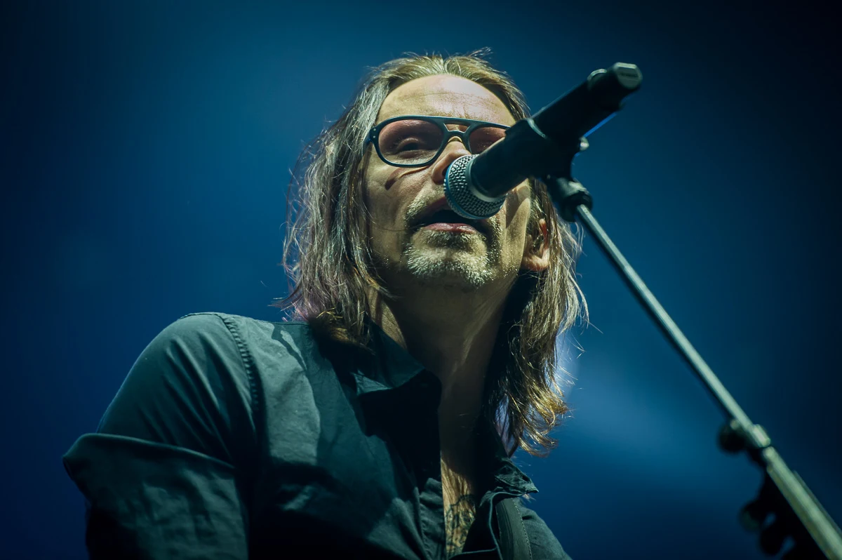 Wokalista i gitarzysta Myles Kennedy