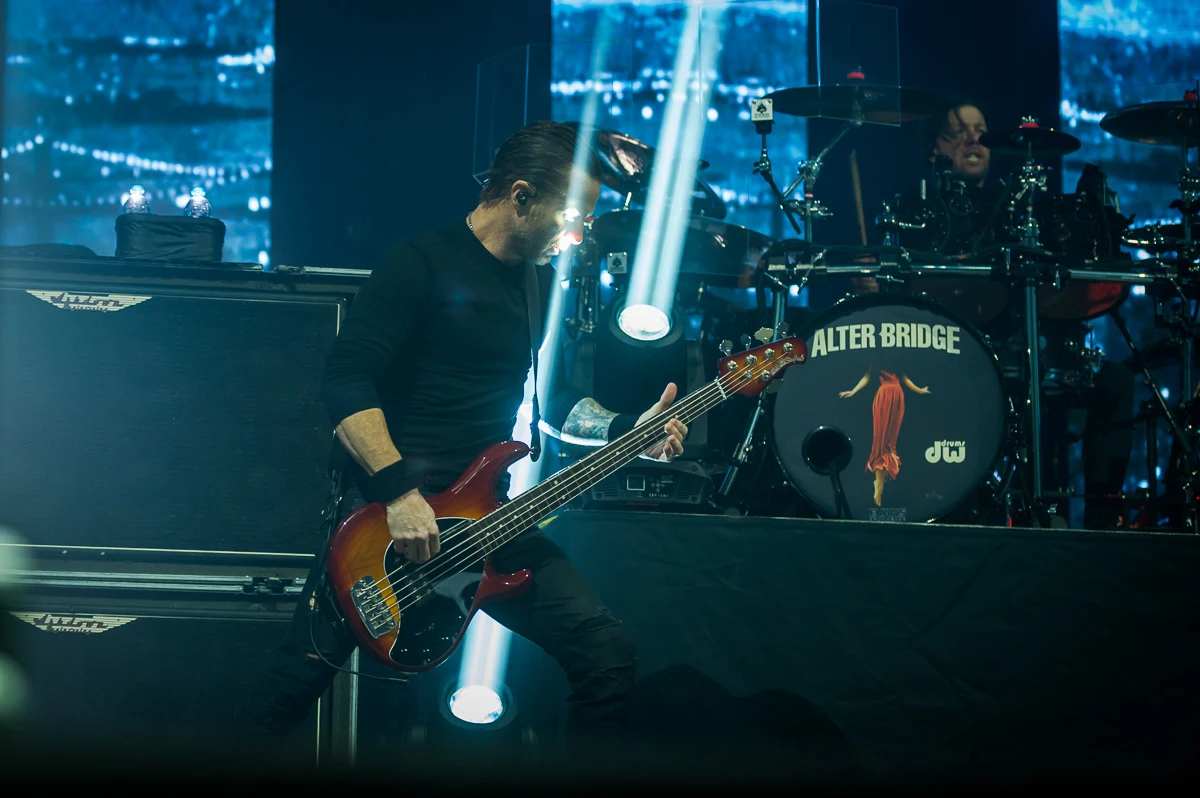 Basista Brian Marshall i perkusista Scott Philips 