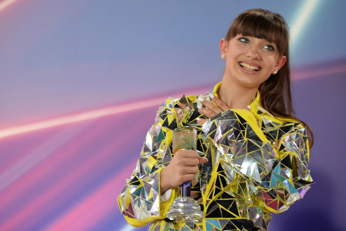 Wiktoria Gabor jest zwyciężczynią Eurowizji Junior Wiktoria Gabor jest zwyciężczynią Eurowizji Junior