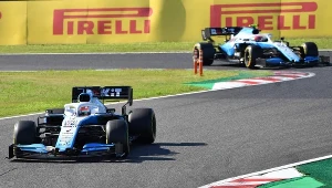 Robert Kubica często oglądał plecy George'a Russella w tym sezonie