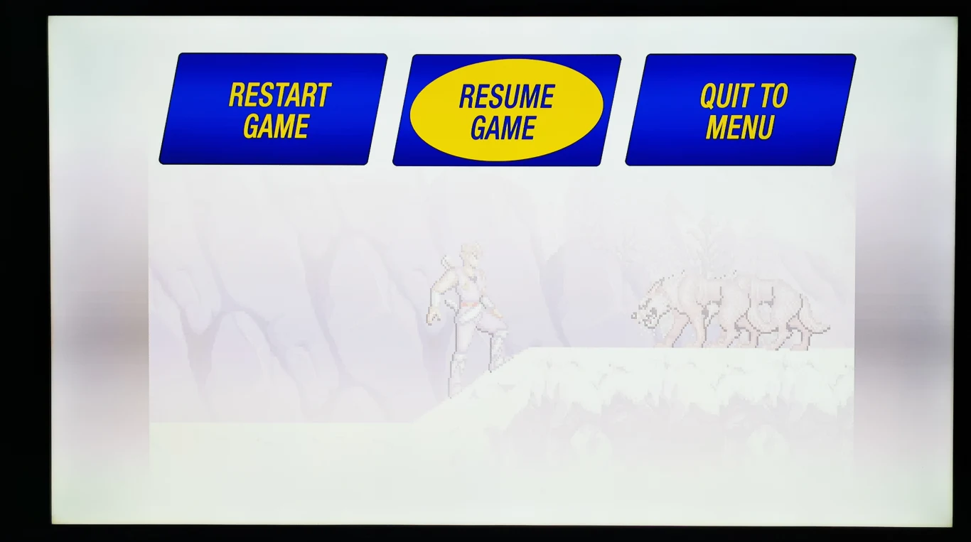 Menu konsoli jest bardzo podstawowe, nie ma języka polskiego (gry również nie są w języku polskim, co akurat nie ma dużego znaczenia). Opcji modyfikacji jest bardzo niewiele, możemy m.in. zmienić ustawienia obrazu (oryginał lub rozciągnięte). Nie przewidziano filtra CRT, a jedynie „wygładzenie” grafiki. Co ciekawe, w przeciwieństwie do innych mikrokonsol, ta umożliwia połączenie z siecią Wi-Fi i aktualizacje systemowe. Kto wie, może kiedyś uda się pobrać nowe gry? Menu konsoli jest bardzo podstawowe, nie ma języka polskiego (gry również nie są w języku polskim, co akurat nie ma dużego znaczenia). Opcji modyfikacji jest bardzo niewiele, możemy m.in. zmienić ustawienia obrazu (oryginał lub rozciągnięte). Nie przewidziano filtra CRT, a jedynie „wygładzenie” grafiki. Co ciekawe, w przeciwieństwie do innych mikrokonsol, ta umożliwia połączenie z siecią Wi-Fi i aktualizacje systemowe. Kto wie, może kiedyś uda się pobrać nowe gry?