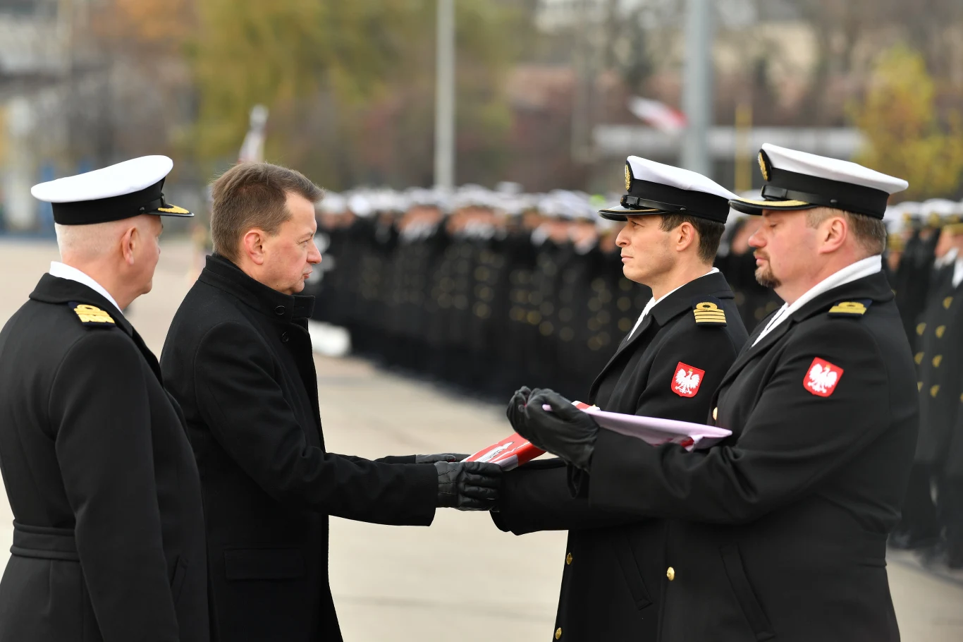 Przekazanie bandery, proporca i znaku dowódcy kmdr. Sebastianowi Kale, dowódcy ORP "Ślązak