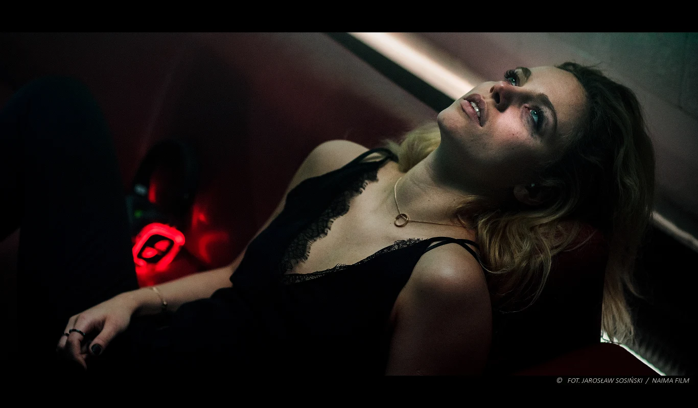 Jak informuje Kino Świat, dystrybutor filmu, "Sala samobójców. Hejter" to "nowy, porażająco aktualny manifest młodego pokolenia".