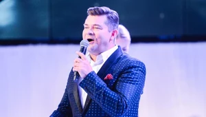 Zenon Martyniuk w młodości zachwycał bujnymi lokami. Wyglądał jak słynny aktor
