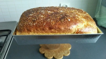 Jak zrobić ciasto drożdżowe bez wyrabiania?