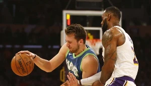 Luka Donczić w starciu z LeBronem Jamesem