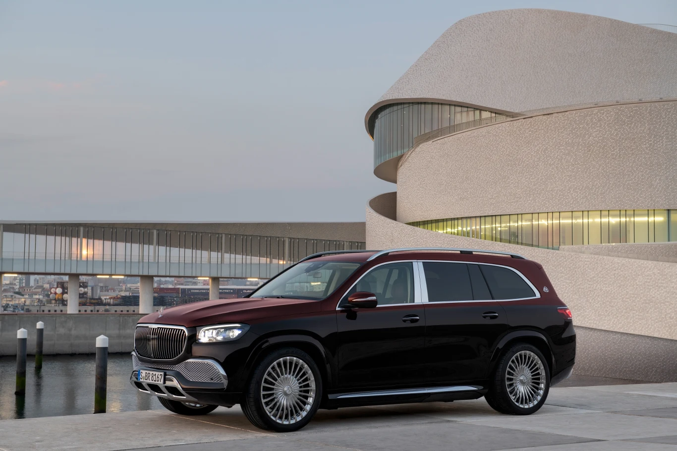 Mercedes-Maybach GLS 600 4MATIC Mercedes-Maybach GLS 600 4MATIC