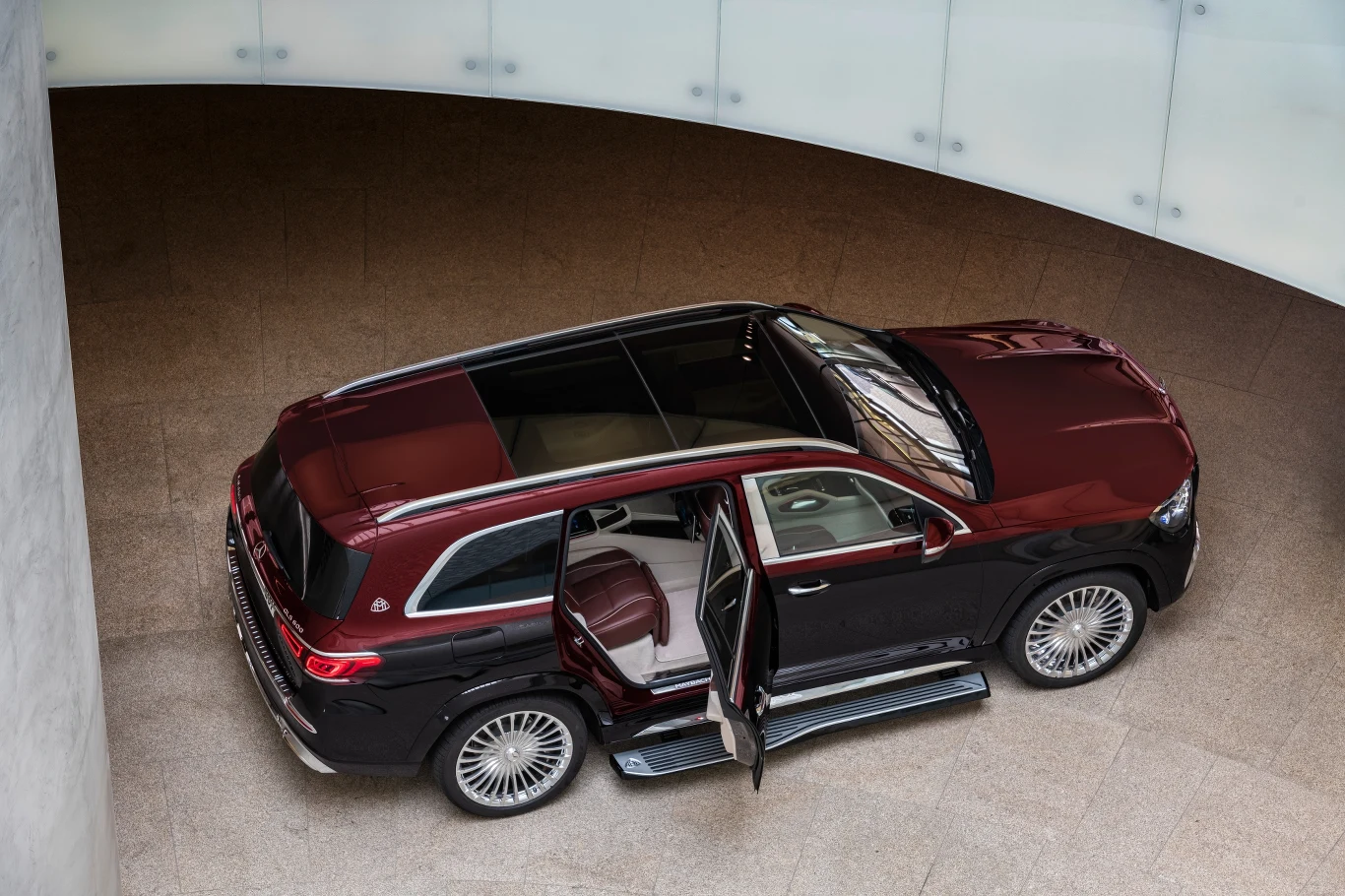 Mercedes-Maybach GLS 600 4MATIC Mercedes-Maybach GLS 600 4MATIC