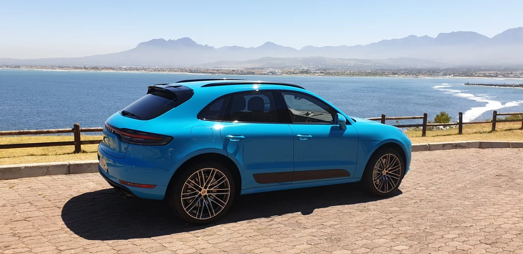 Porsche Macan Turbo 