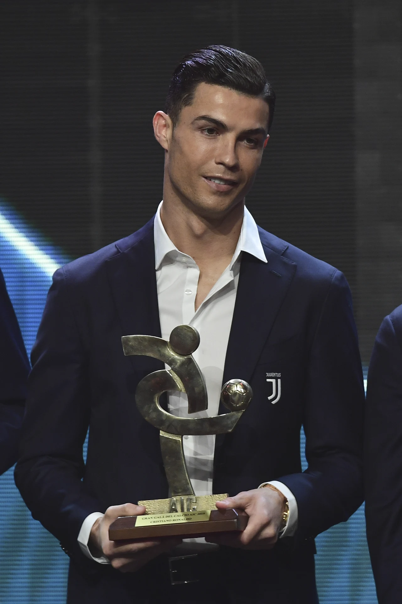 Cristiano Ronaldo zgarnął nargodę dla najlepszego piłkarza Serie A Cristiano Ronaldo zgarnął nargodę dla najlepszego piłkarza Serie A