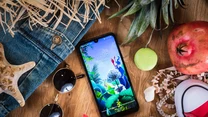 LG Q60 - dostępny w cenie 649 zł <a href="https://mobtech.interia.pl/news-lg-q60-niedrogi-smartfon-koreanczykow-w-polsce,nId,3027018" target="_blank">Więcej informacji</a>