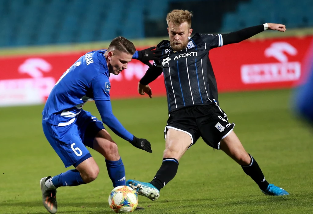 Christian Gytkjaer (z prawej) to obecnie najskuteczniejszy strzelec ekstraklasy. Christian Gytkjaer (z prawej) to obecnie najskuteczniejszy strzelec ekstraklasy.