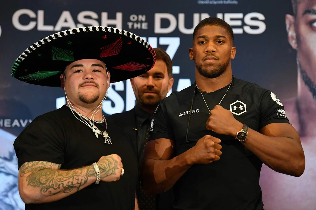 Andy Ruiz Jr (z lewej) i Anthony Joshua Andy Ruiz Jr (z lewej) i Anthony Joshua