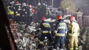 Strażacy podczas akcji ratunkowej po eksplozji w domu w Szczyrku