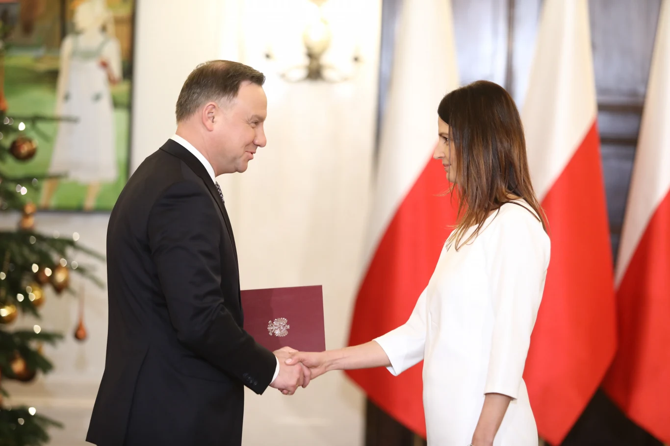 Rok 2004 przyniósł jej pierwszy tytuł mistrzyni kraju wśród seniorów. Później miano najlepszej polskiej szpadzistki wywalczyła jeszcze pięciokrotnie (2006, 2008-09, 2011, 2015). Rok 2004 przyniósł jej pierwszy tytuł mistrzyni kraju wśród seniorów. Później miano najlepszej polskiej szpadzistki wywalczyła jeszcze pięciokrotnie (2006, 2008-09, 2011, 2015).