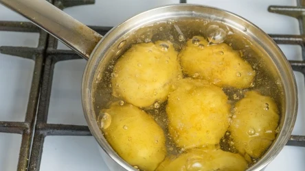 Jak gotować ziemniaki, żeby wyszły idealnie miękkie i zachowały wartości odżywcze?