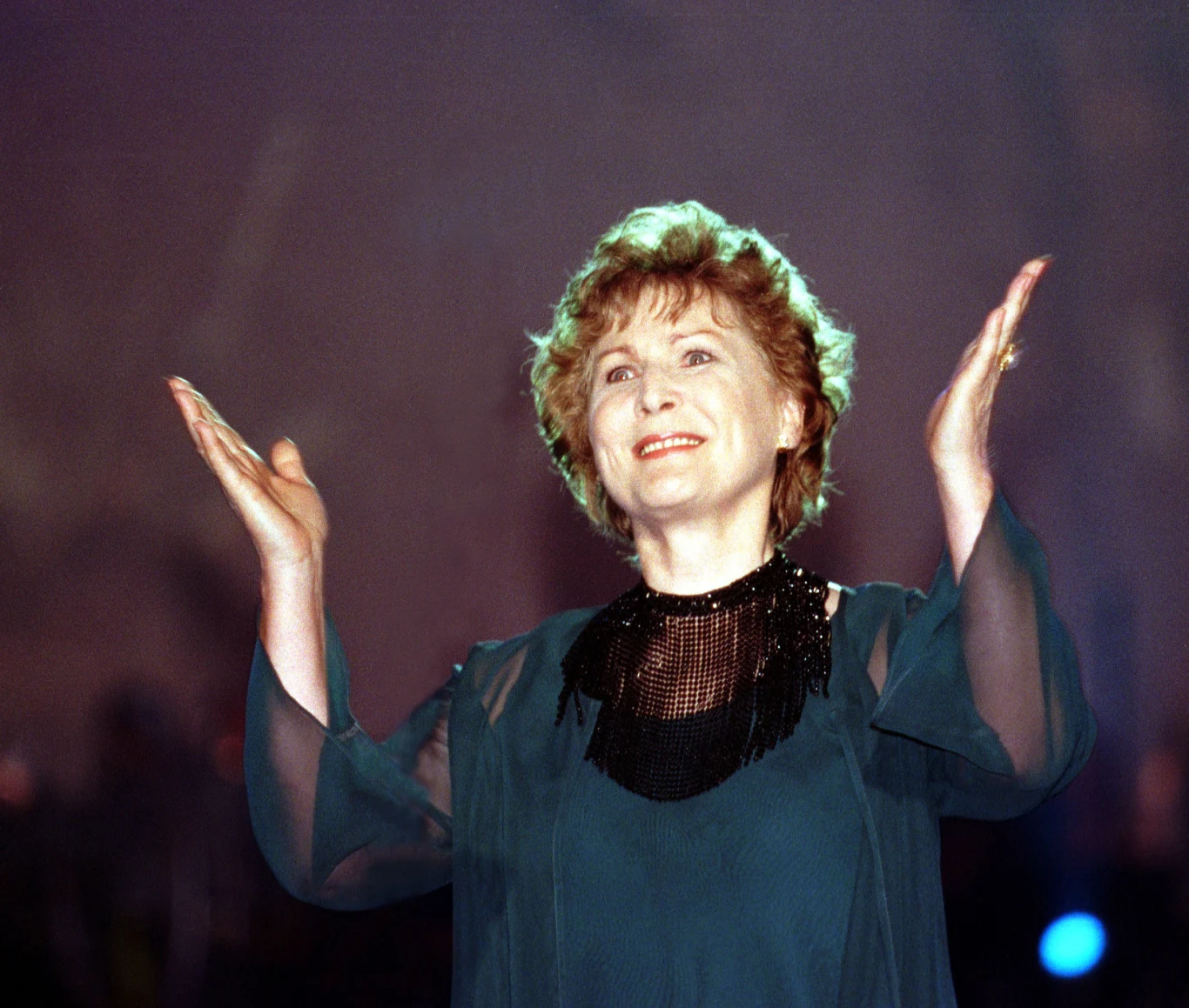 Irena Santor na Festiwalu Polskiej Piosenki w Opolu w 1999 roku 