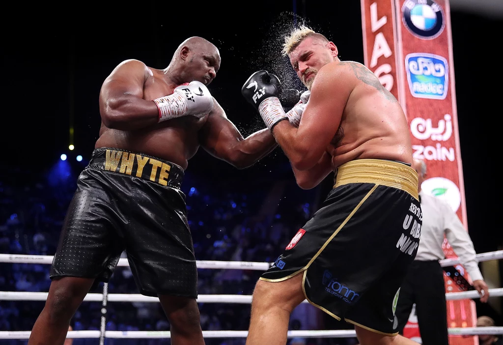 Dillian Whyte w pojedynku z Mariuszem Wachem Dillian Whyte w pojedynku z Mariuszem Wachem