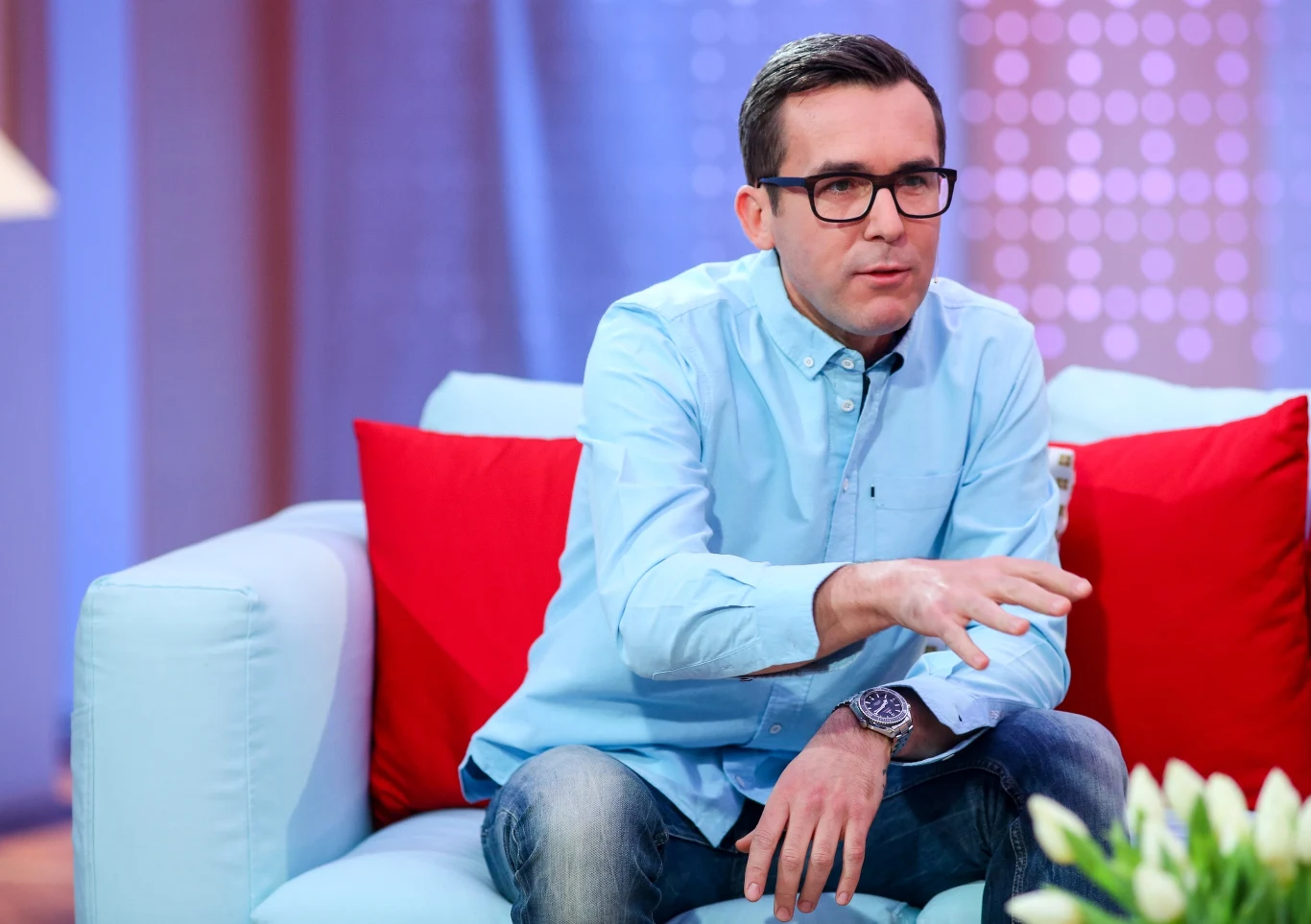 Maciej Kurzajewski na planie programu "Pytanie na śniadanie" (2019)