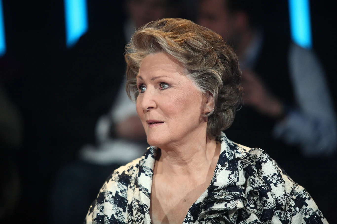 Piosenkarka przeszła w życiu wiele - groźny wypadek samochodowy, raka piersi i śmierć męża. 25 listopada 2018 r. w wieku 84 lat zmarł wieloletni partner Ireny Santor - aktor i prezenter Zbigniew Korpolewski. Od dłuższego czasu poważnie chorował - w ostatnim czasie wymagający stałej opieki twórca mieszkał razem z Ireną Santor w Domu Artysty Weterana w Skolimowie. Ikona polskiej piosenki razem ze swoim partnerem przeżyła ponad 25 lat. Choć para nigdy nie wzięła ślubu, wokalistka prosiła, by jej ukochanego nazywać mężem. Pierwszym mężem piosenkarki był zmarły w 1999 r. Stanisław Santor, koncertmistrz (pierwszy skrzypek) Orkiestry Polskiego Radia i Telewizji. Ich związek zakończył się rozwodem, choć do końca pozostawali w przyjaźni. Irena Santor nigdy nie miała dzieci.